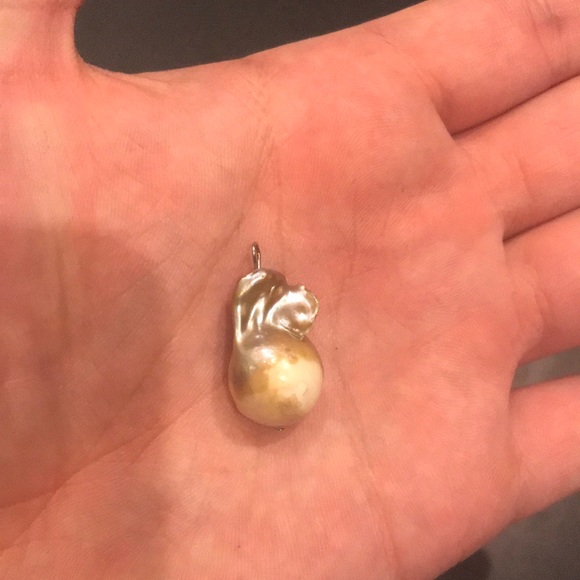 Vintage Jewelry - Valuable Blistered/flameball pearl pendant